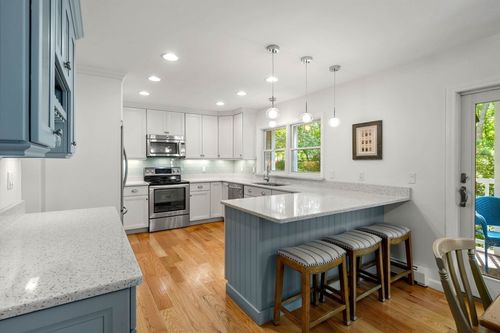 4 Deer Haven Rd, Beverly, MA, 01915 | Card Image