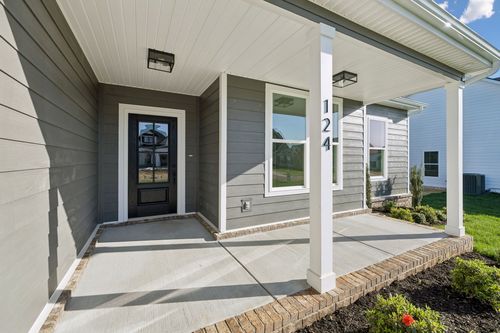 124 Lookout Dr, Winchester, TN, 37398-2451 | Card Image