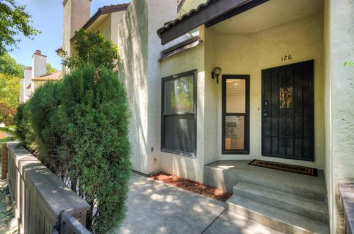 126-2890 Huntington Blvd, Fresno, CA, 93721-2349 | Card Image