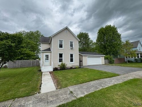 205 Franklin St, Brownville, NY, 13615-7712 | Card Image