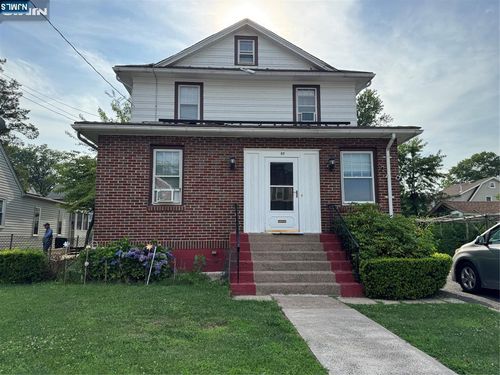 92 N Taylor St, Bergenfield, NJ, 07621-4620 | Card Image