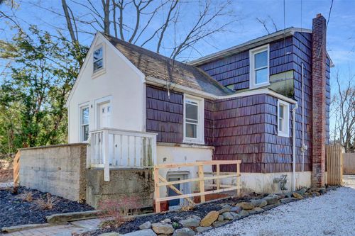 9 Leona Pl, Locust Valley, NY, 11560-1519 | Card Image