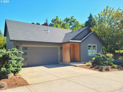 2849 Harlow Rd, Eugene, OR, 97401-6603 | Card Image