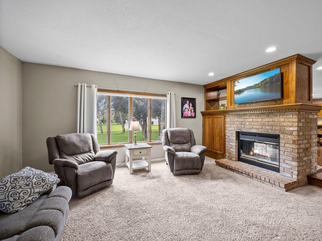 Living Room with Beautiful Natural Light | Image 15