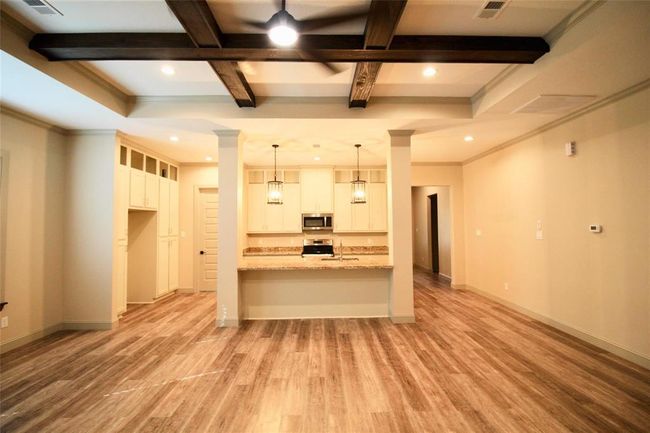 12987 Highway 105, House other with 4 bedrooms, 2 bathrooms and 2 parking in Cleveland TX | Image 6