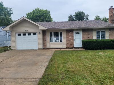 938 Mulford Lane, House other with 3 bedrooms, 1 bathrooms and 1 parking in Joliet IL | Image 1