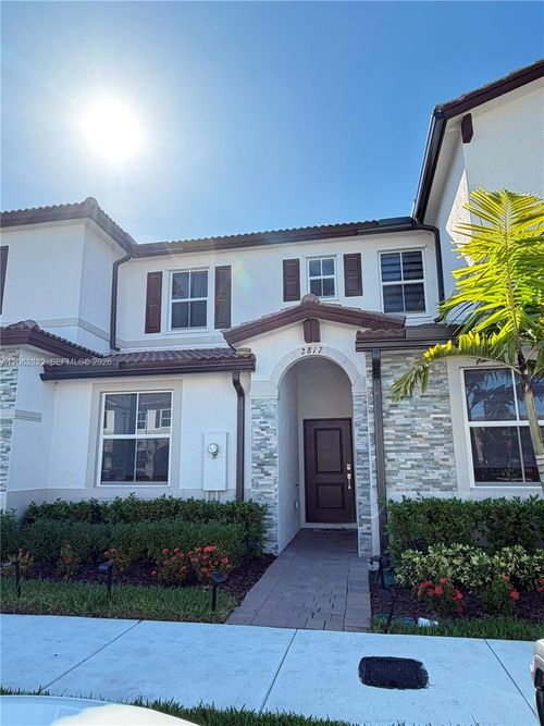2817 Se 26th Ave, Homestead, FL, 33035-2641 | Card Image