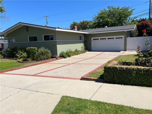 1832 Santa Rena Dr, Rancho Palos Verdes, CA, 90275-1438 | Card Image