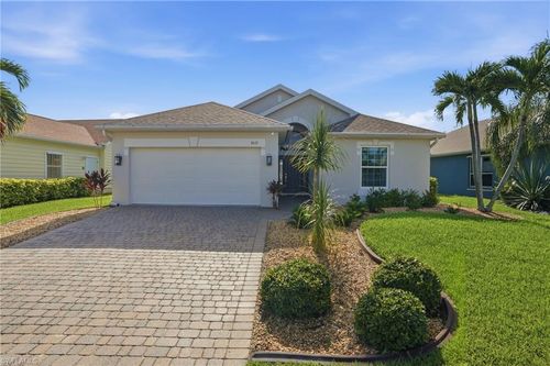 8631 Lakefront Ct, PUNTA GORDA, FL, 33950 | Card Image