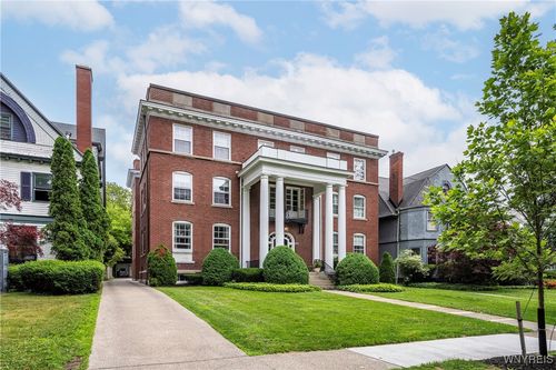 1-107 Oakland Place, Buffalo, NY, 14222 | Card Image