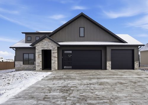 3296 Timber Creek Cir S, Fargo, ND, 58104-7745 | Card Image