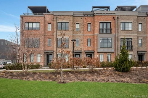 203 Palisades Blvd, Sleepy Hollow, NY, 10591-2398 | Card Image