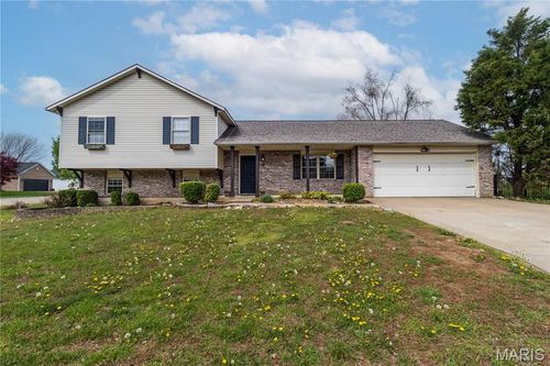 525 Stotler Way, Jackson, MO, 63755-1606 | Card Image