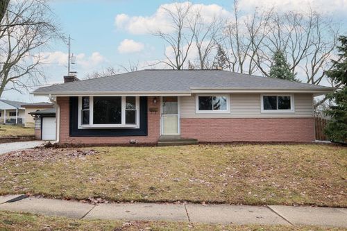 415 Baird Street, Waukesha, WI, 53189 | Card Image