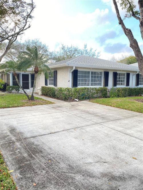 151-10125 42nd Ave S, Boynton Beach, FL, 33436-4215 | Card Image