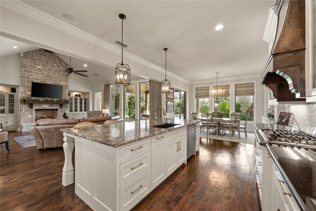 2202 Lyons Ct, House other with 4 bedrooms, 3 bathrooms and null parking in Midlothian TX | Image 12