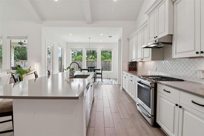 16007 Ruby Laurel Ct, House other with 4 bedrooms, 4 bathrooms and 3 parking in Conroe TX | Image 12