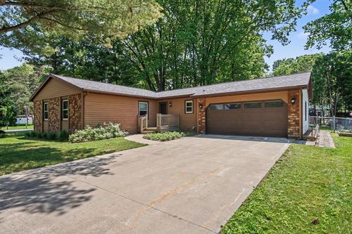 4102 Meadowfield St, Hudsonville, MI, 49426-9342 | Card Image