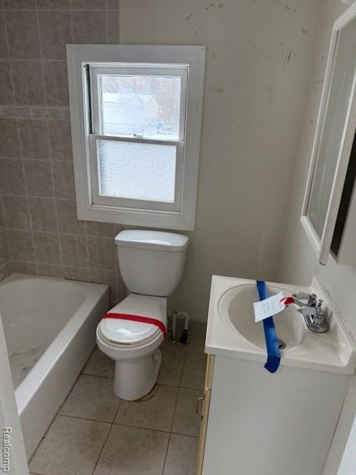 25324 Blair St, Roseville, MI, 48066-4428 | Card Image