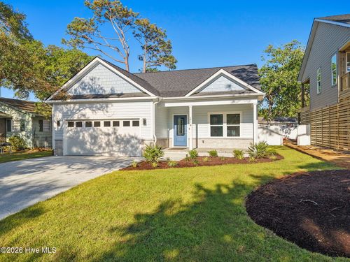 214 Ne 38th St, Oak Island, NC, 28465-5633 | Card Image