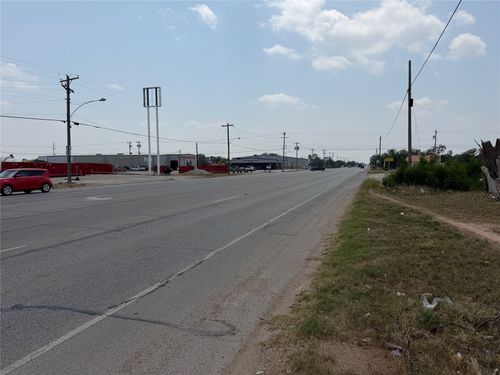 3042 Pine St, Abilene, TX, 79601-1332 | Card Image