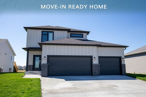 311 Lionheart Dr, Horace, ND, 58047-7500 | Card Image