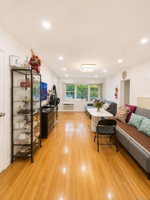 102a-7012 Kissena Blvd, Flushing, NY, 11367-1438 | Card Image
