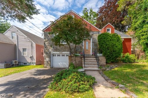 2246 Hobart St, Union, NJ, 07083-5869 | Card Image