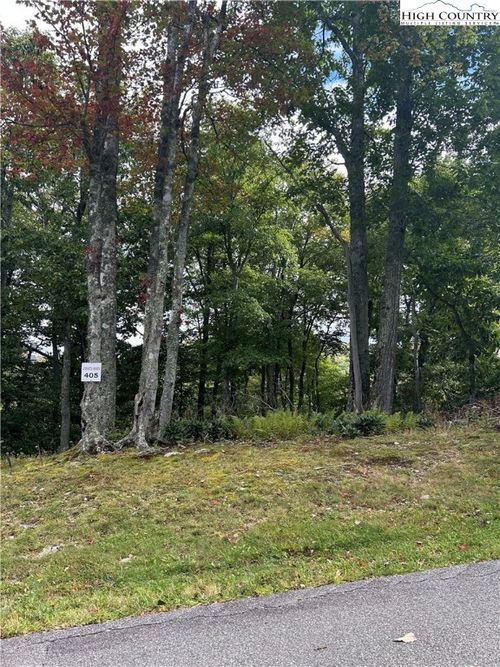 405 Firethorn Trl, Blowing Rock, NC, 28605-6444 | Card Image
