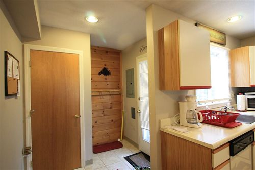 78-41 Mountain River East Rd, Thornton, NH, 03285-6890 | Card Image