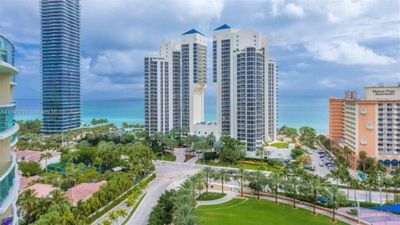 1117 - 19370 Collins Ave, Condo with 1 bedrooms, 1 bathrooms and null parking in Sunny Isles Beach FL | Image 1