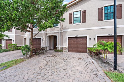 4407 Hemlock Dr, Riviera Beach, FL, 33410-1903 | Card Image