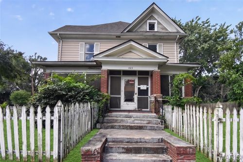 425 Calhoun St, Chillicothe, MO, 64601-2309 | Card Image