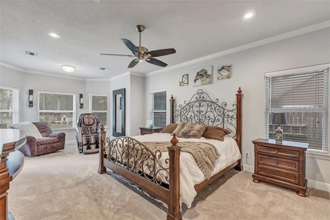 Primary Bedroom with sitting area | Image 23
