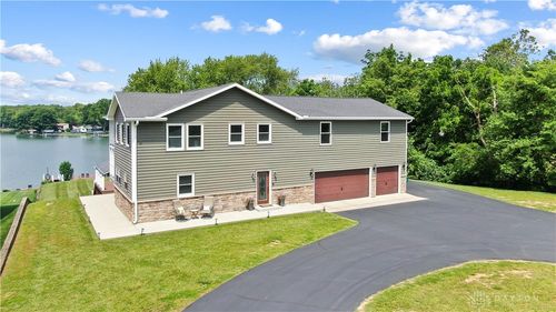 855 Quarry Rd, Jamestown, OH, 45335-1442 | Card Image