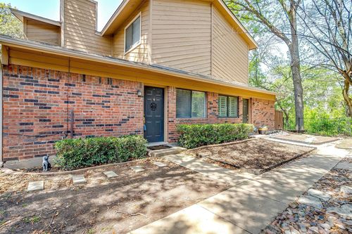 5716-5716 Cedar Creek Dr, Benbrook, TX, 76109-5758 | Card Image