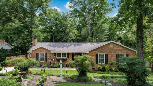 4400 Kingsland Dr, Greensboro, NC, 27455-1912 | Card Image