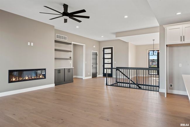 1115 Cherrywood Ct, House other with 3 bedrooms, 3 bathrooms and null parking in Sherman IL | Image 7