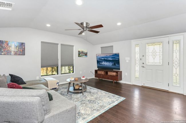 232 Victor St, House other with 4 bedrooms, 3 bathrooms and null parking in San Antonio TX | Image 4