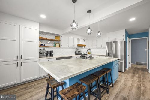 376 Griscom Dr, MANNINGTON, NJ, 08079-2005 | Card Image