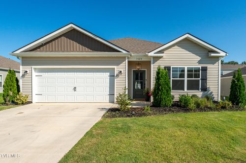 1520 Raccoon Ln, Piney Flats, TN, 37686-2934 | Card Image