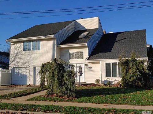 4025 Boston Ave, Seaford, NY, 11783-1930 | Card Image