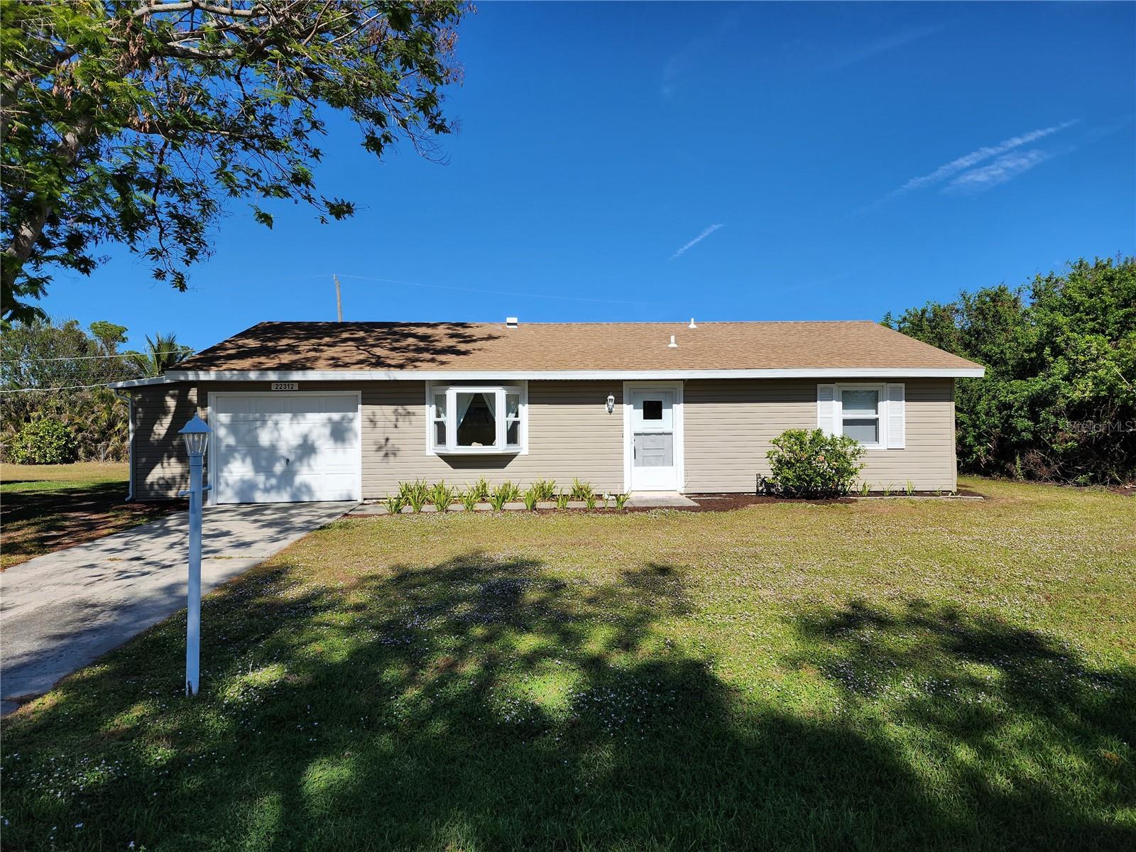 Niagara Ave, Port Charlotte, FL 33952
