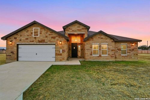 100 W Short Meadow Dr, Lytle, TX, 78052-3986 | Card Image