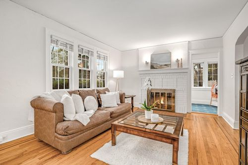165 Lyons Rd, Scarsdale, NY, 10583-6340 | Card Image