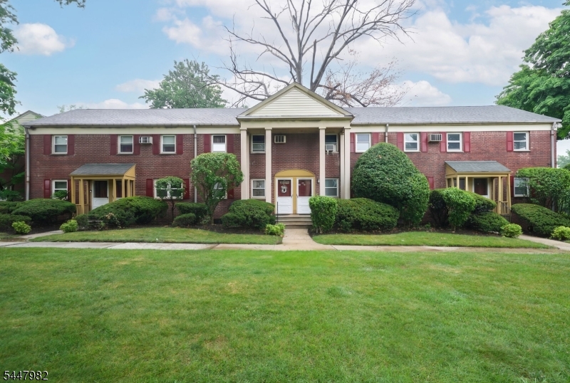 Residential in City Of Orange Twp. 2