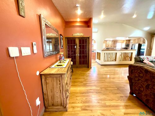 1105 Nevada Cir, Gallup, NM, 87301-5454 | Card Image