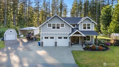 13525 409th Ave Se, North Bend, WA, 98045-8166 | Card Image