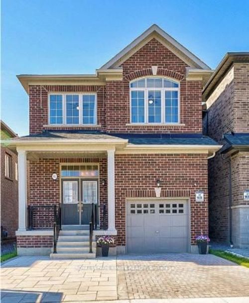 61 Mountainside Cres, Whitby, ON, L1R0P4 | Card Image