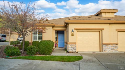 3291 Inwood Pl, Fairfield, CA, 94534-8332 | Card Image